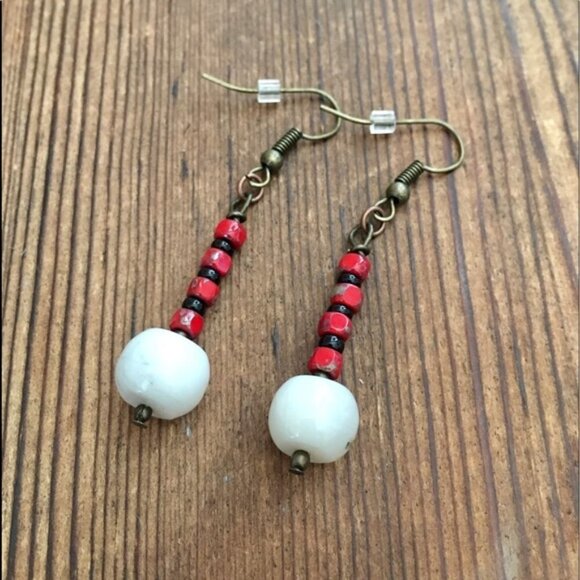 Hand Crafted Jewelry - 💖Red and White Beaded Dangle Earrings / Handmade Ladies Earrings